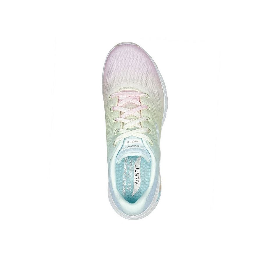 Skechers